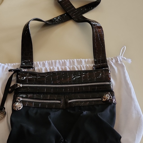 Purse - Picture 1 of 5